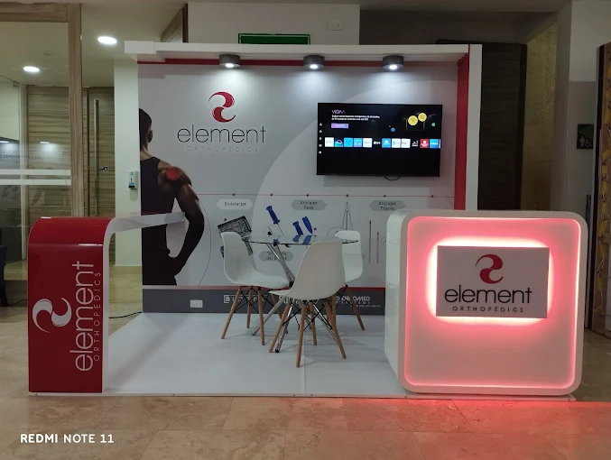 Fabricación de stand personalizado para feria empresarial en Cartagena