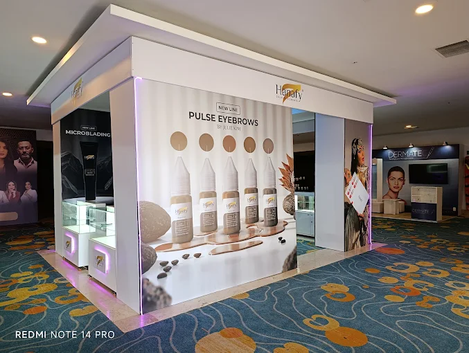 Fabricación de stand personalizado para feria empresarial en Cartagena