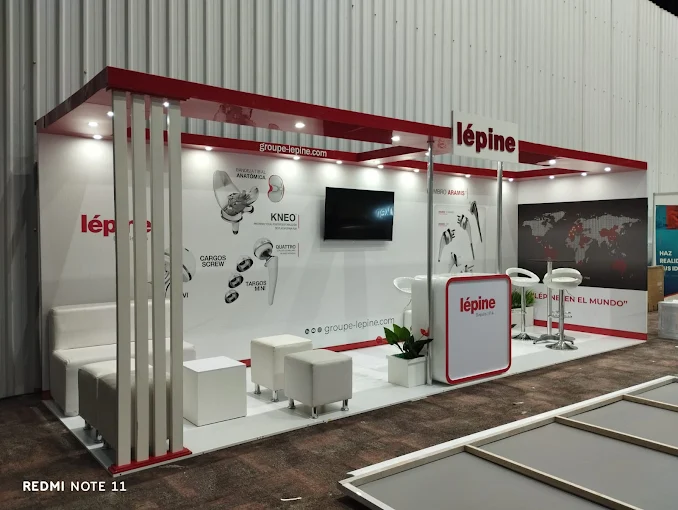 Fabricación de stand para congreso empresarial de LEPINE en Cartagena