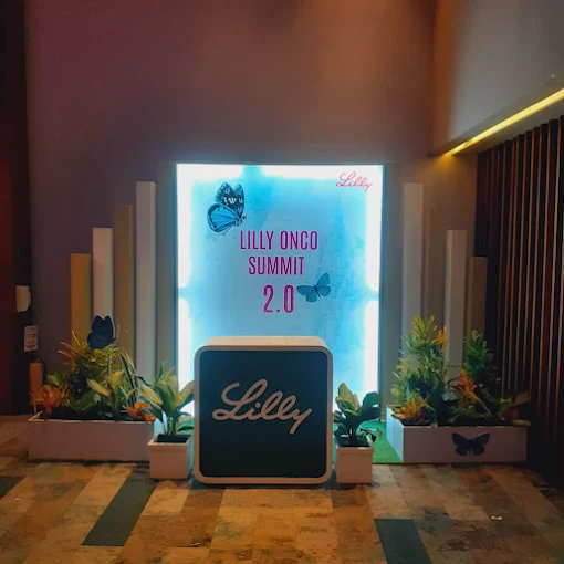 Fabricación de stand personalizado para feria empresarial en Cartagena