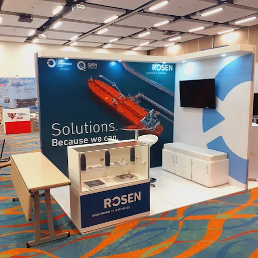 Fabricación de stand personalizado para feria empresarial en Cartagena